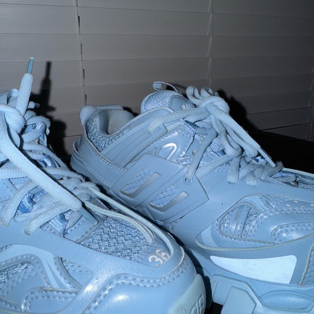 Stylish Blue Women's Sneakers